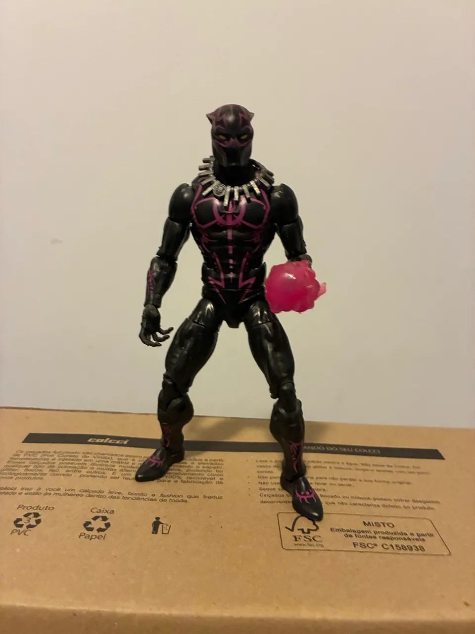 Marvel Legends Pantera Negra ativado  - Foto 4