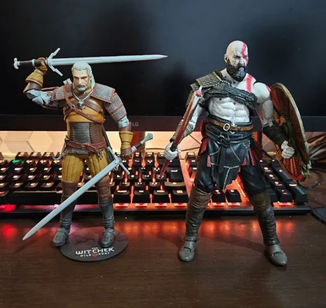 Action Figure God of War - The Witcher 3