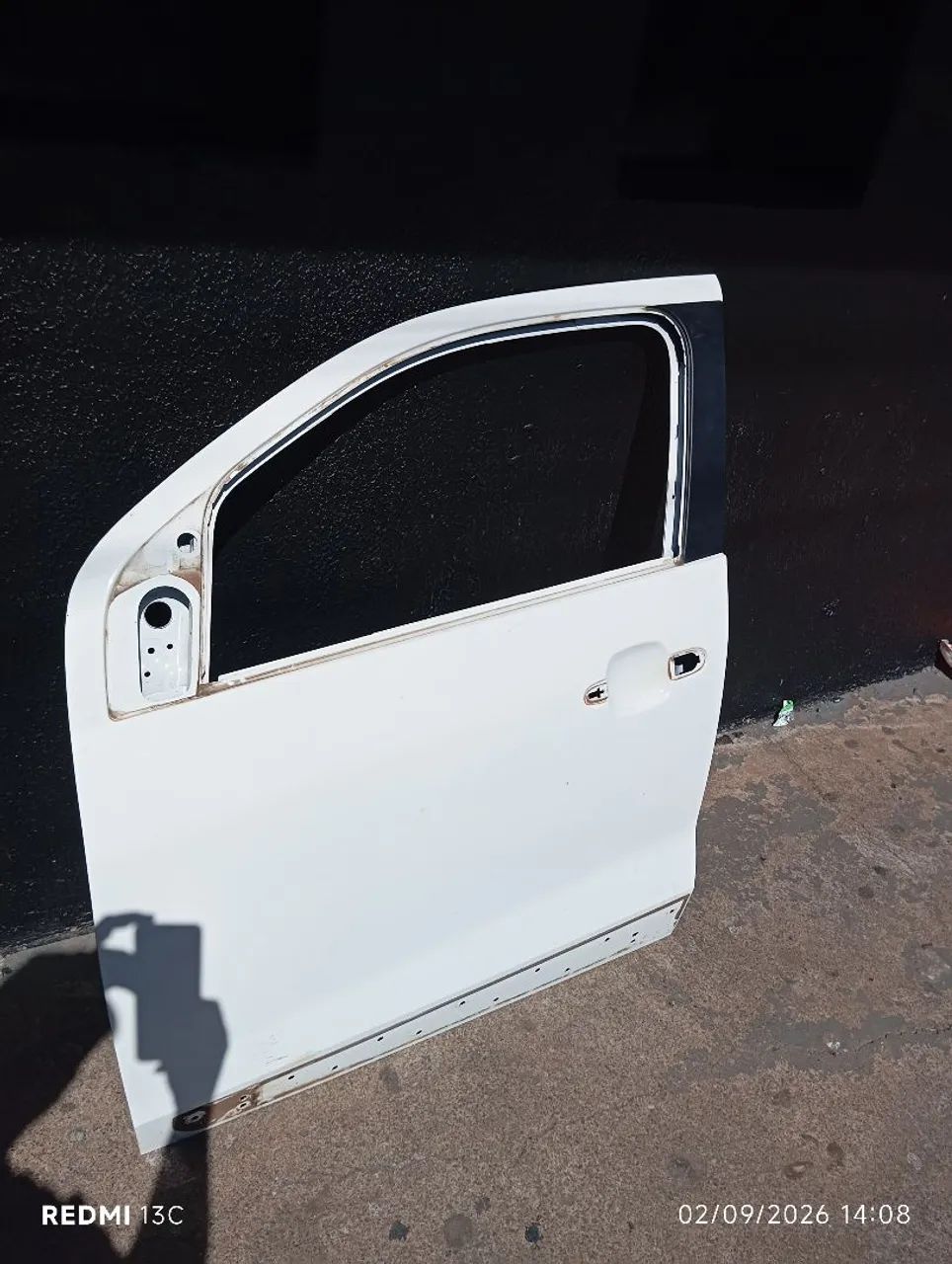 Porta esquerda 2025 strada