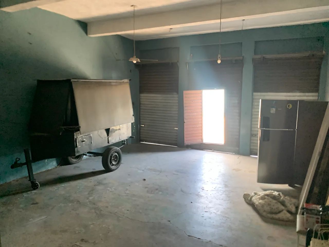 ALUGO LOJA Com GALPÃO  - Foto 5