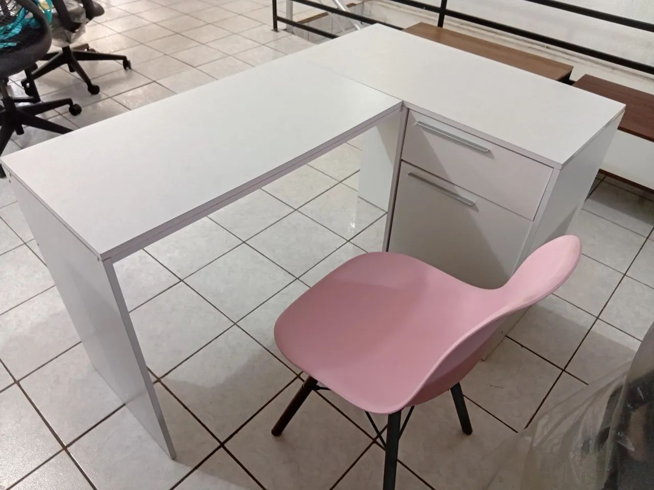 Mesa e cadeira para estudar  - Foto 2