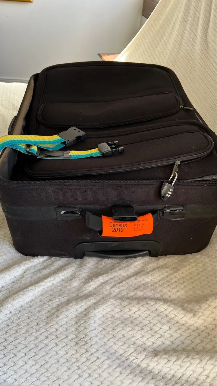 Mala Samsonite grande ? 80 cm ? com cinta e cadeado TV - Foto 4