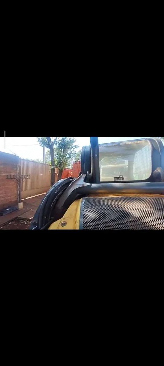 MINI CARREGADEIRA NEW HOLLAND L220 2017 - Foto 4