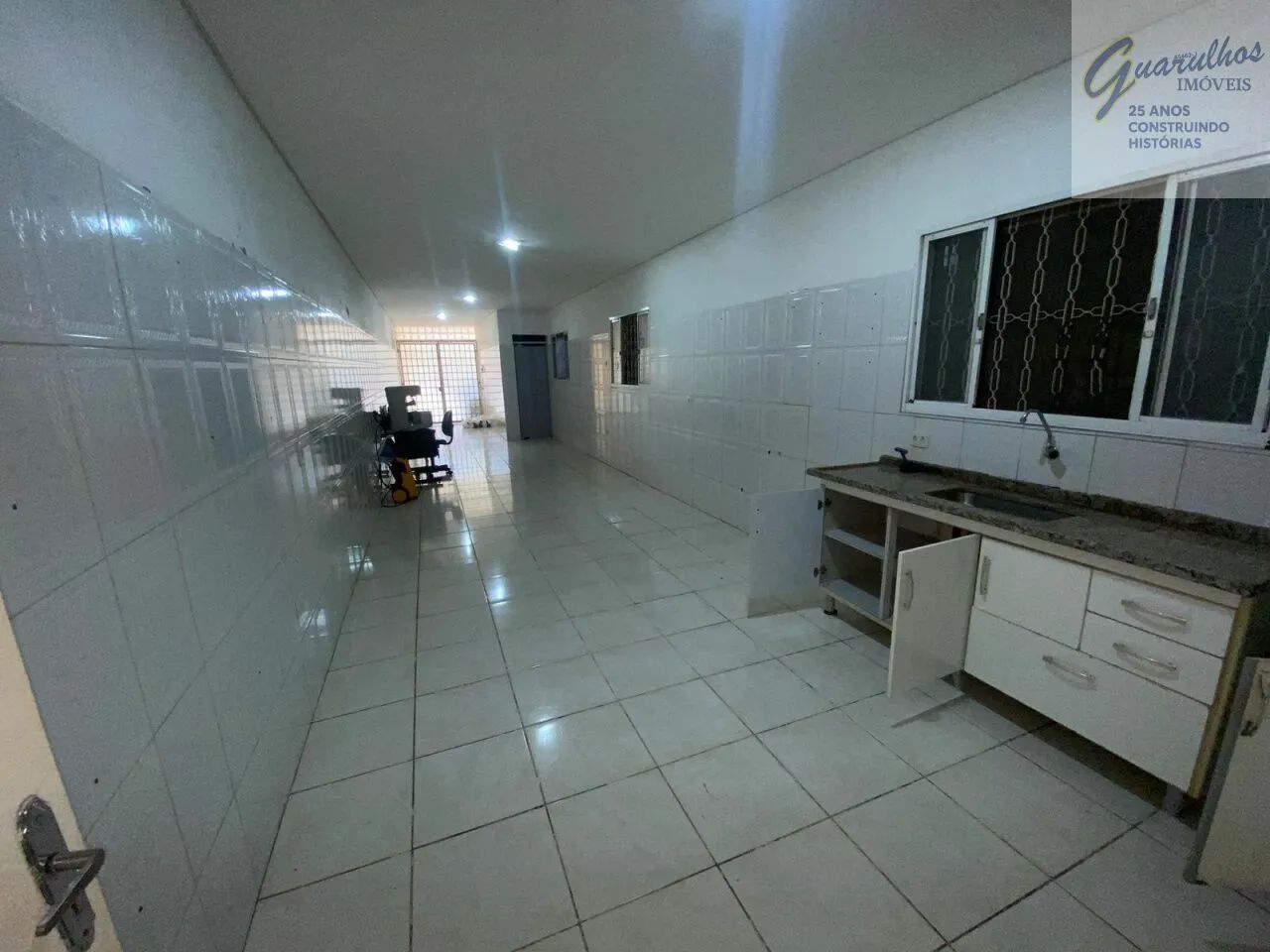 SALÃO COMERCIAL PARA LOCAÇÃO R$ 1.800MÊS