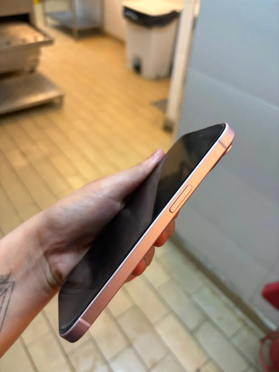 iPhone 15 rose - Foto 4