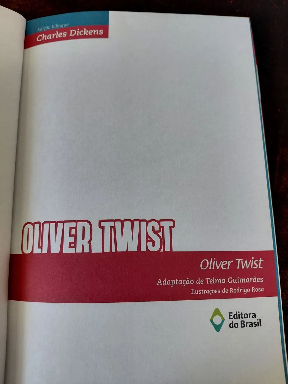 Livro Oliver Twist da Editora do Brasil - Foto 3