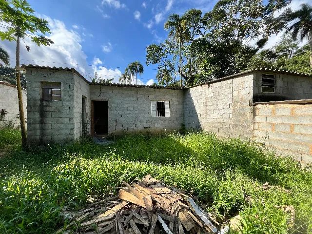 Casa + Terreno 150m² em Embu Guaçu.