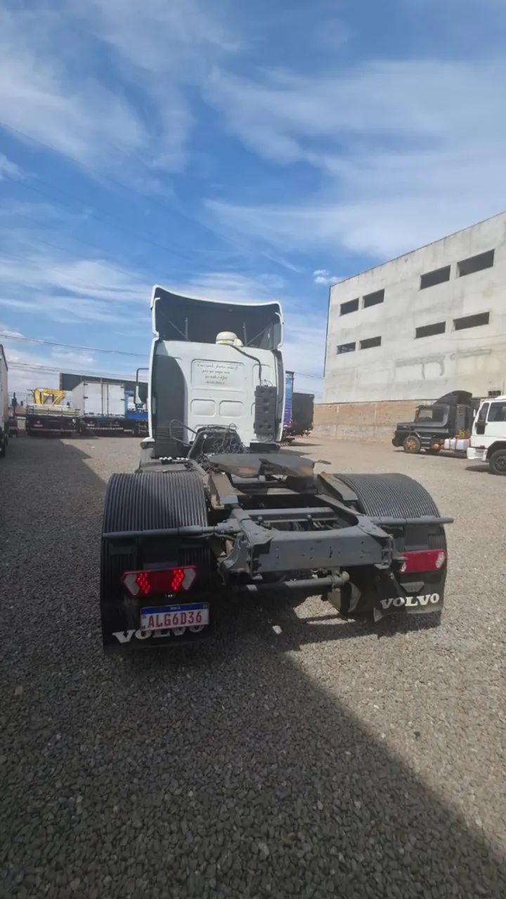 VOLVO VM 310 - Foto 2