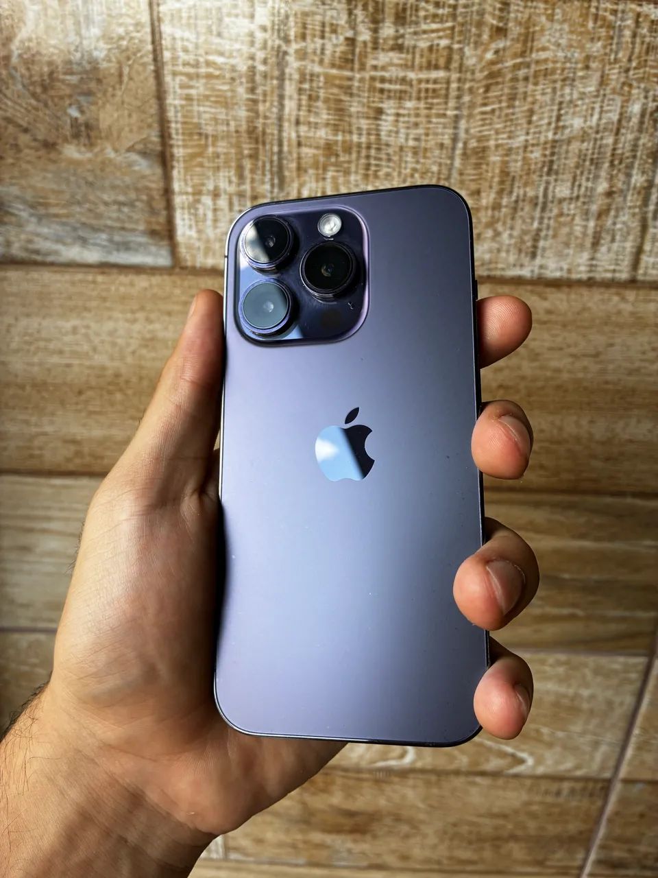 iPhone 15 Pro | 5 Meses de Uso | 90% Bateria | Impecável - Foto 2
