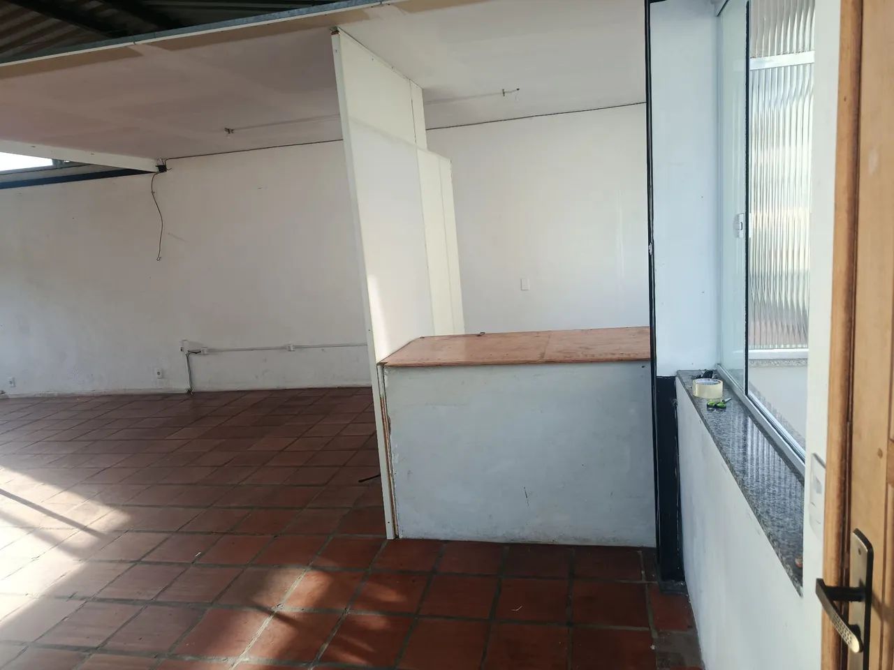 Excelente Espaço Comercial / Galpão - Ideal para Depósito, Confecção ou Studio - Foto 3