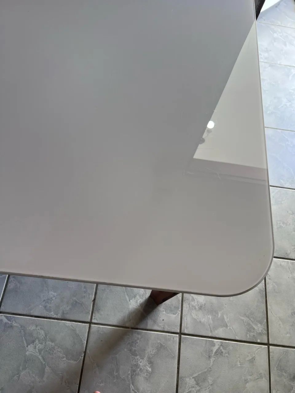 Mesa em Madeira e tampo vidro  - Foto 2