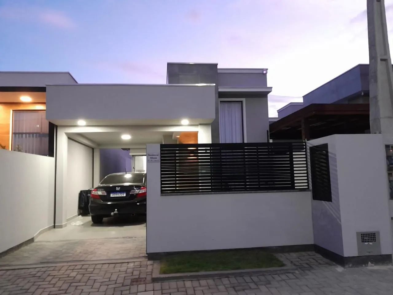 Vendo excelente casa mobiliada em tijucas bosque da mata. 