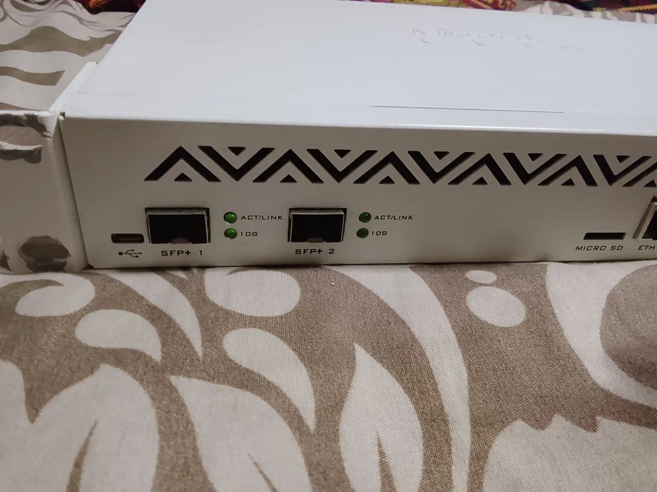 CCR1036 2 PORTAS 10 GIGAS SEMI NOVA