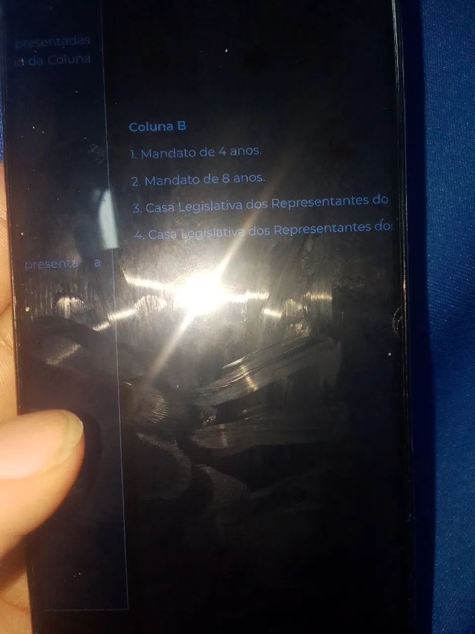 Vendo um celular 