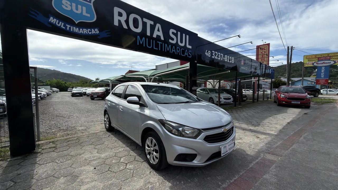 Chevrolet Onix Hatch LT 1.4 8V Flex Power Mec. 4P 2017 - Foto 3