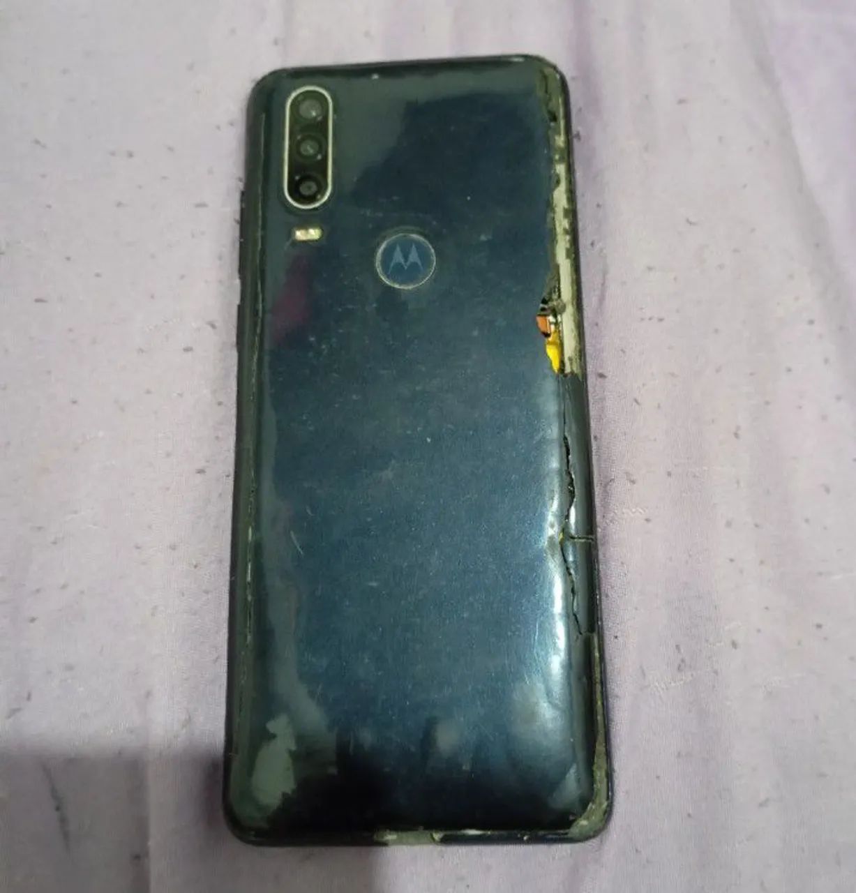 CELULAR SEM FUNCIONAR - MOTOROLA ONE ACTION  - Foto 2