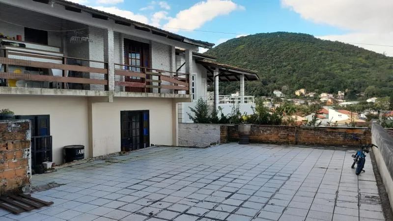 CASA RESIDENCIAL / COMERCIAL em Florianópolis - Santa Catarina, Sambaqui - Foto 4