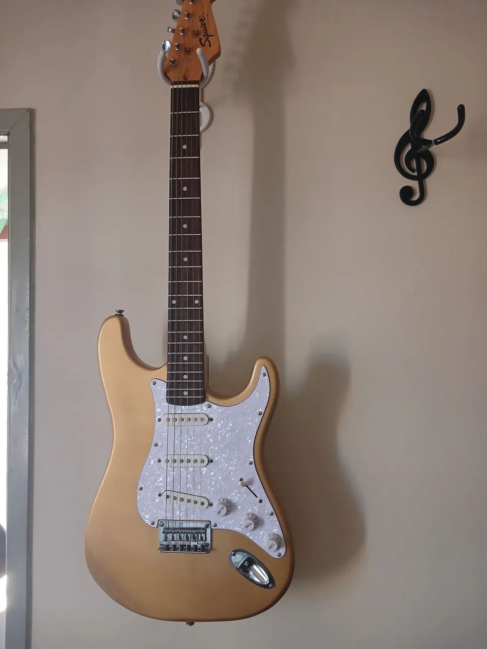 Guitarra Squier Indonésia  - Foto 2