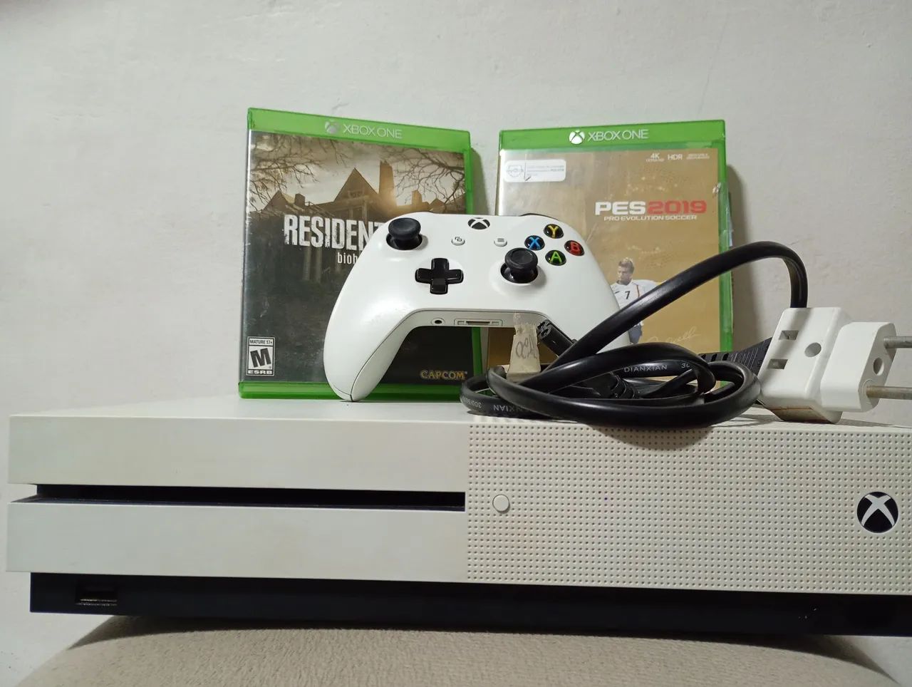 Xbox One S