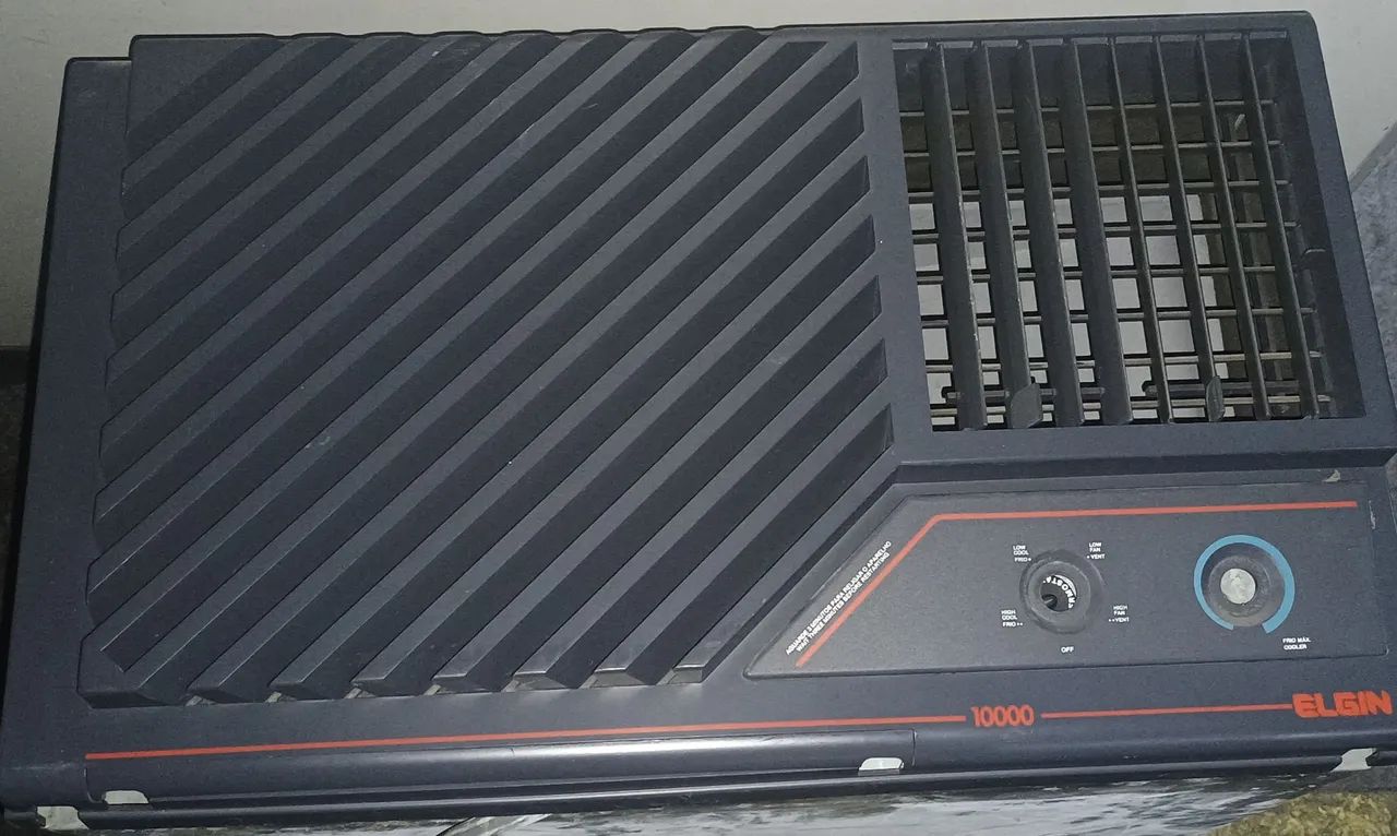 AR CONDICIONADO DE JANELA MARCA ELGIN 