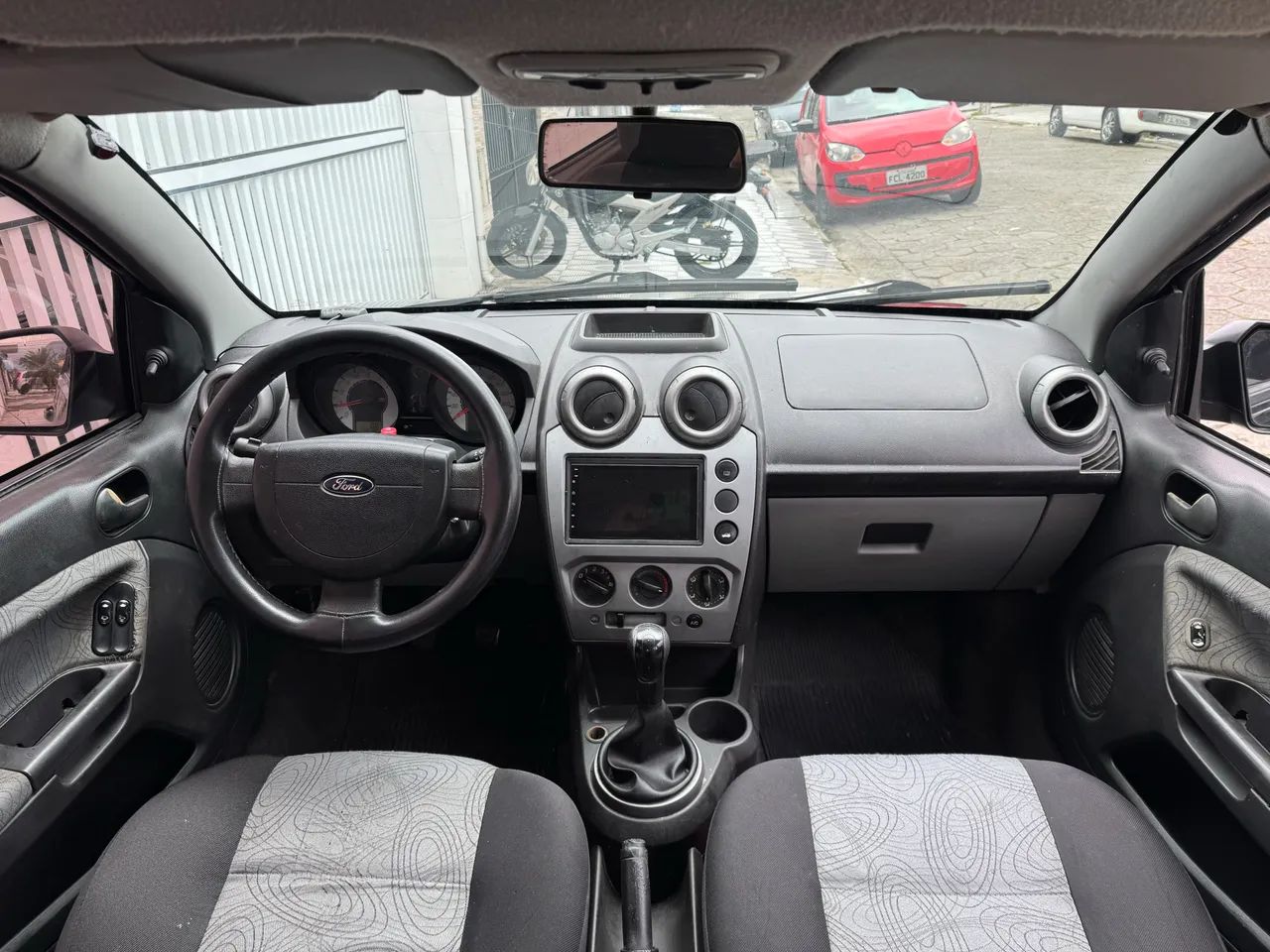 Ford Fiesta Sed. 1.6 8V Flex 4p, foto 14 de 14