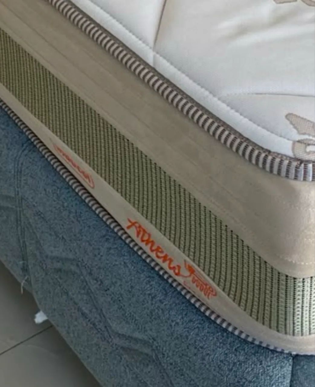 Vendo cama box King semi nova