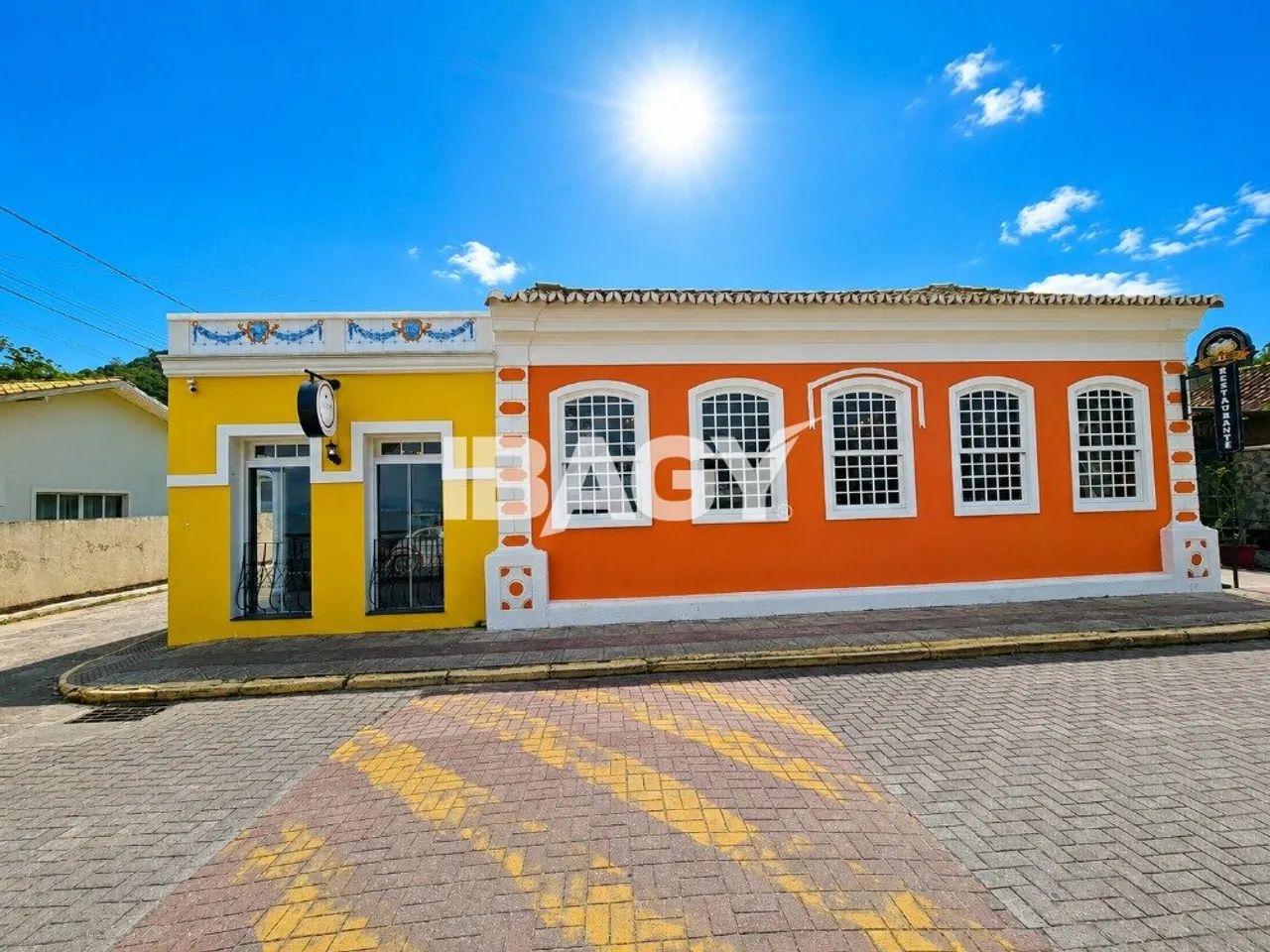 Oportunidade! Casa em Sambaqui - Florianópolis