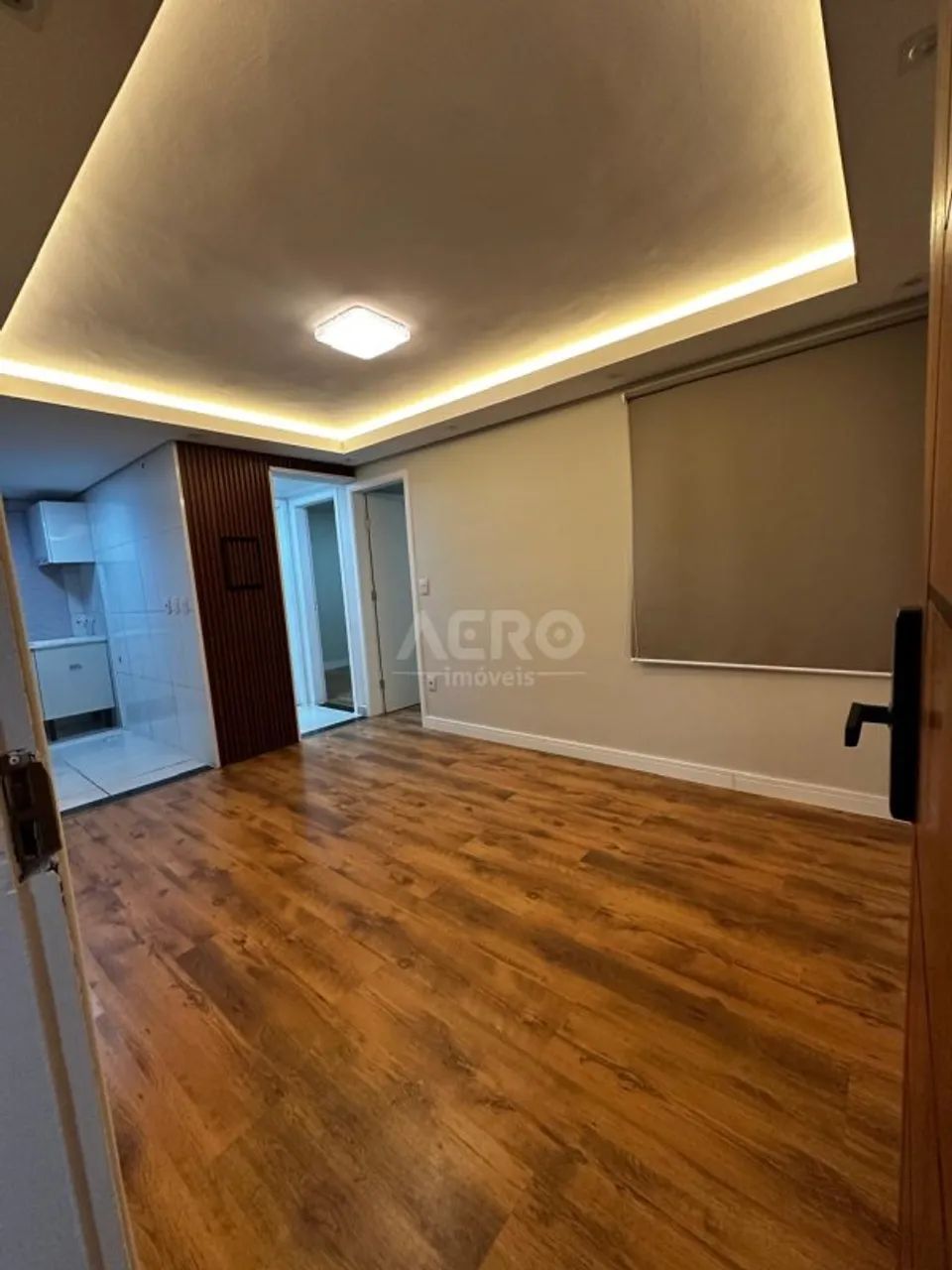 Apartamento repaginado com 2 dormitórios e 49 m²
