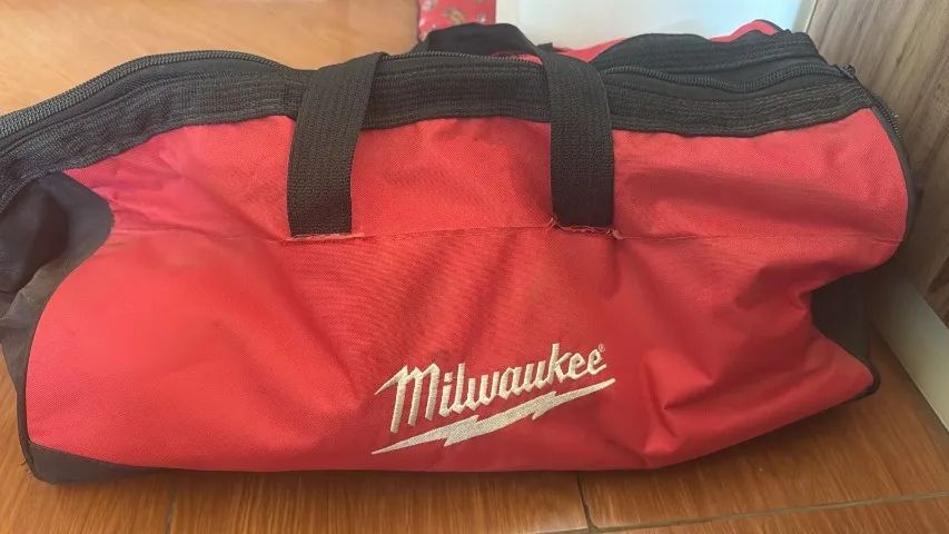 SERRA FITA A BATERIA M18 FUEL MILWAUKEE (KIT COMPLETO) - Foto 4