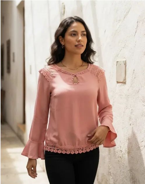 Blusa Social Manga Longa Sofisticada Renda Pérolas (Usado)