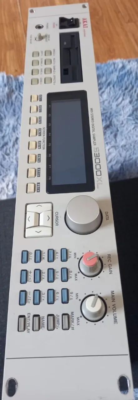 Akai S3000XL - simples - Aparelhos de Som - Praça da Bandeira, Rio