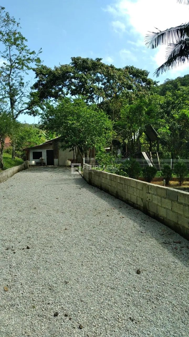 Sítio com 2 casas e um galpão em Colônia Santana - São José