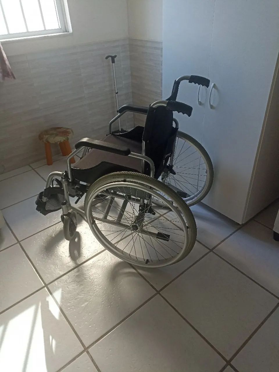 Vendo cadeira de rodas em perfeito estado 