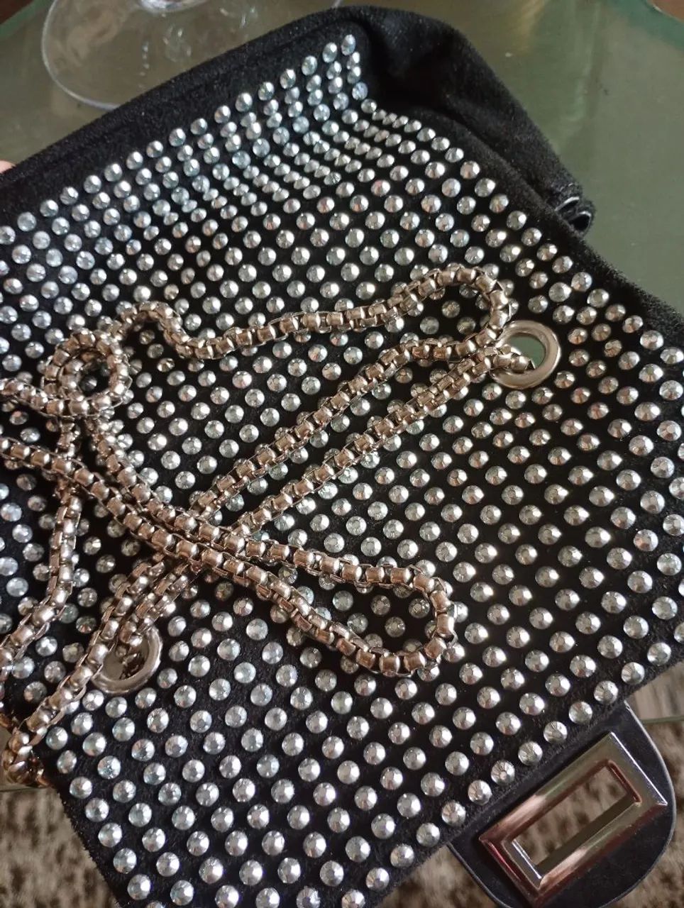 Bolsa pequena em camurça com pedrarias (nova) - Foto 5