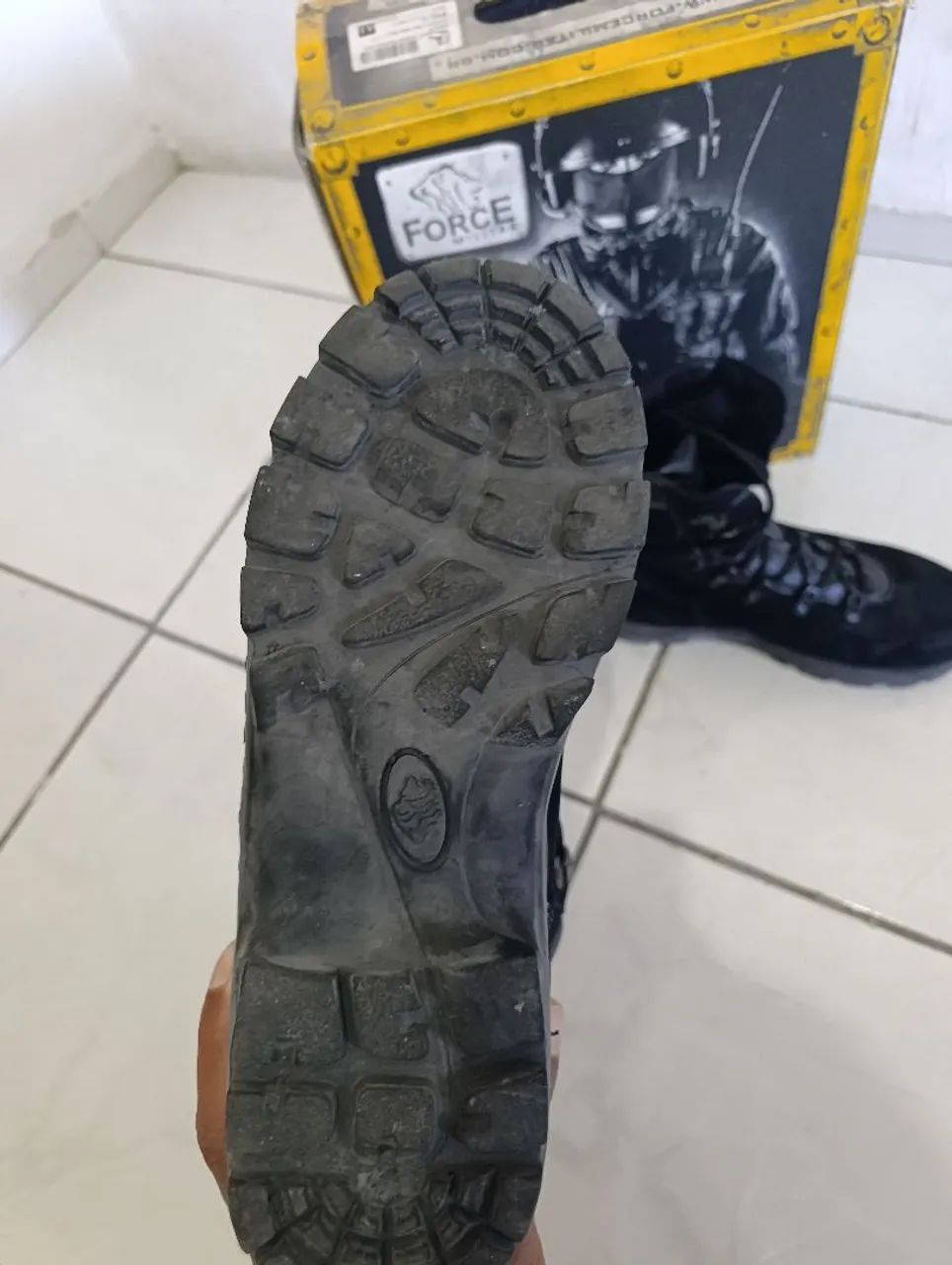 Vendo coturno 42 e blusa de segurança G. - Foto 2