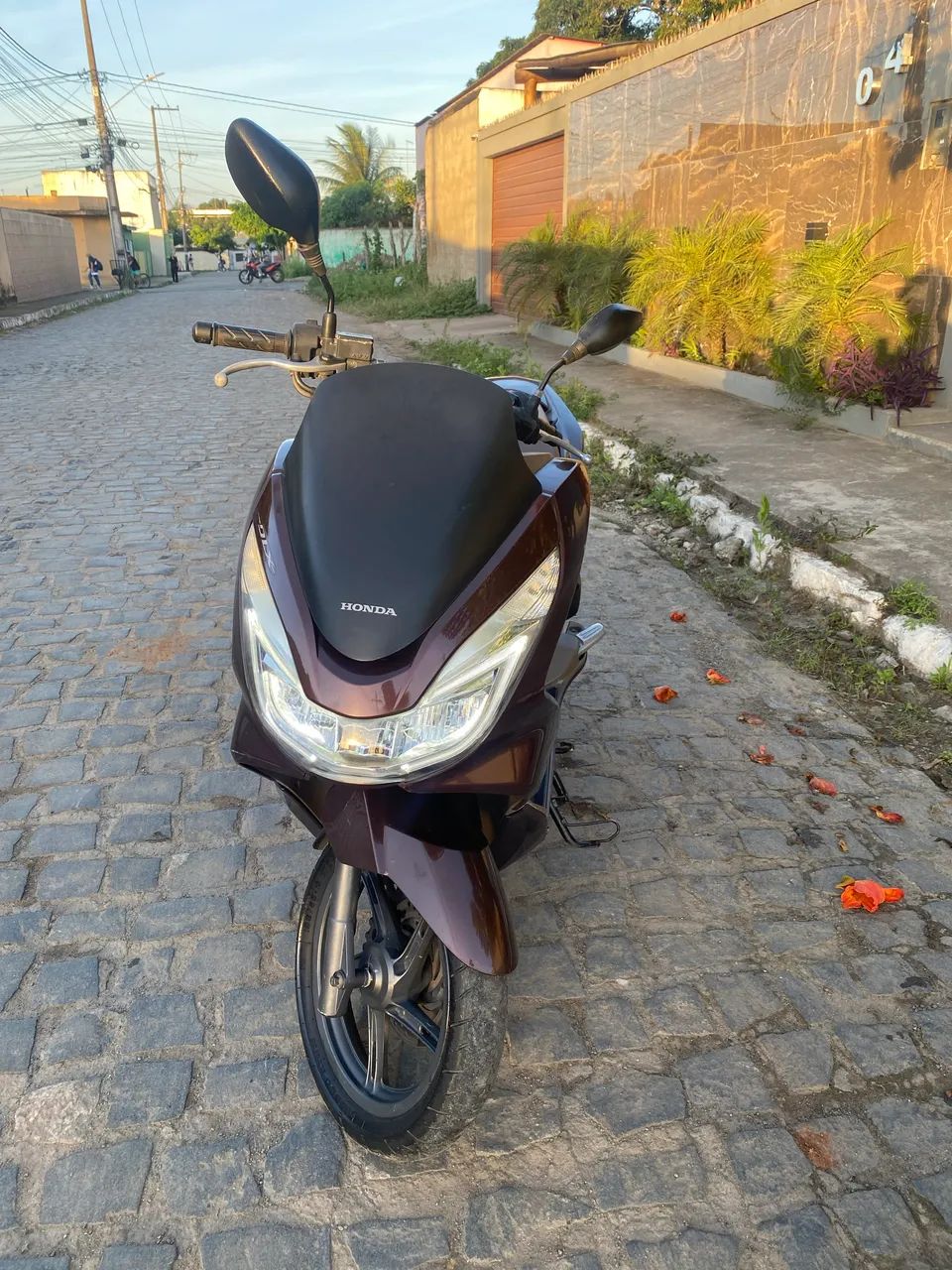PCX DLX 2017 12 mil  - Foto 3