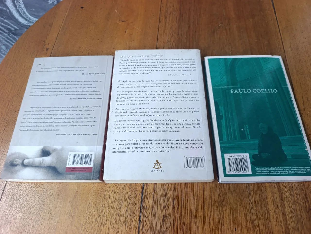 LIVROS PAULO COELHO A BRUXA DE PORTOBELLO, O ALEPH E NA MARGEM DO RIO PIEDRA EU SENTEI... - Foto 2