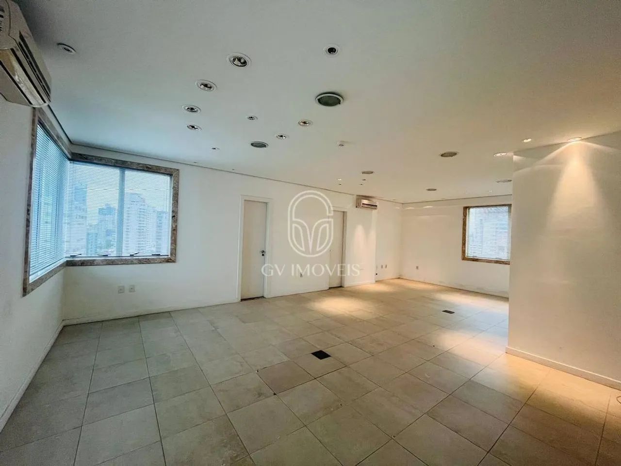Sala comercial para locação, bairro centro, Itajaí-SC - Foto 2