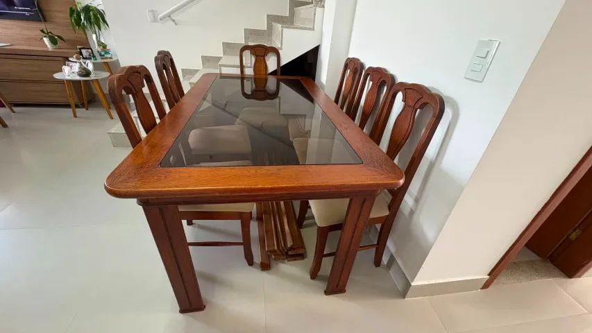 Jogo de mesa, cadeiras e espelho em madeira - Foto 3