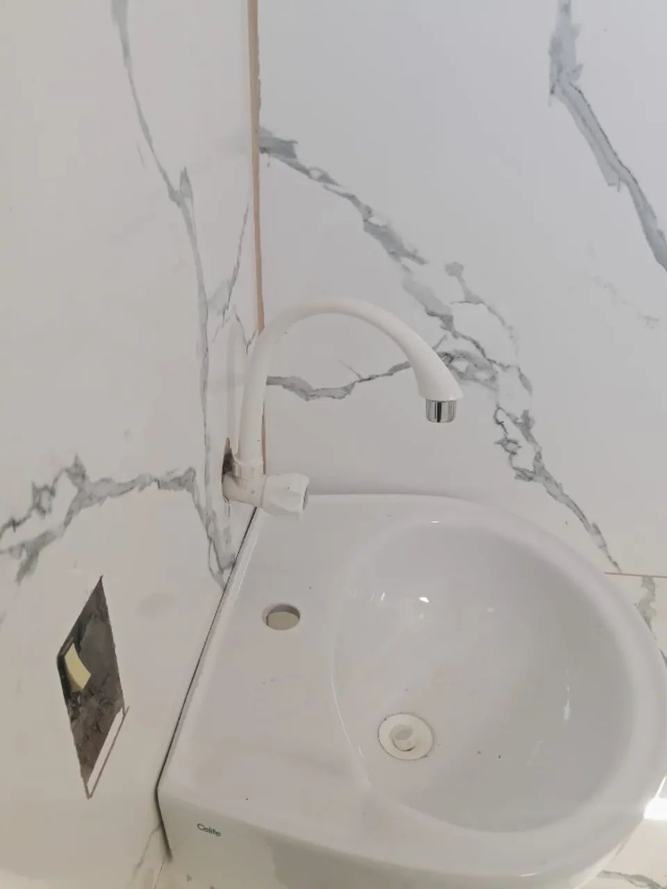 ALUGA-SE UMA KIT NET EM SOBRADINHO II - Foto 4