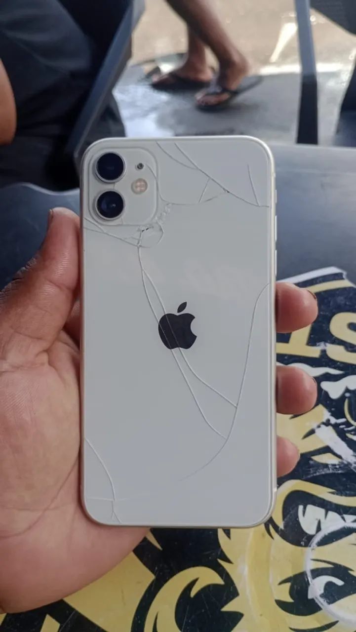 iPhone 11   R$650 - Foto 4