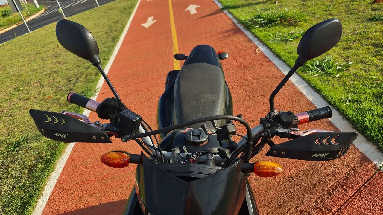 XTZ Lander 250 - Foto 5