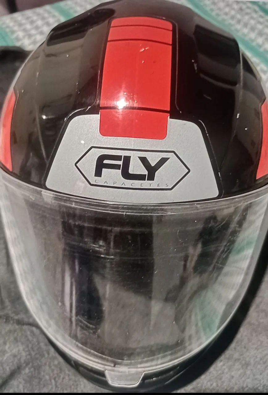 CAPACETE FLY
