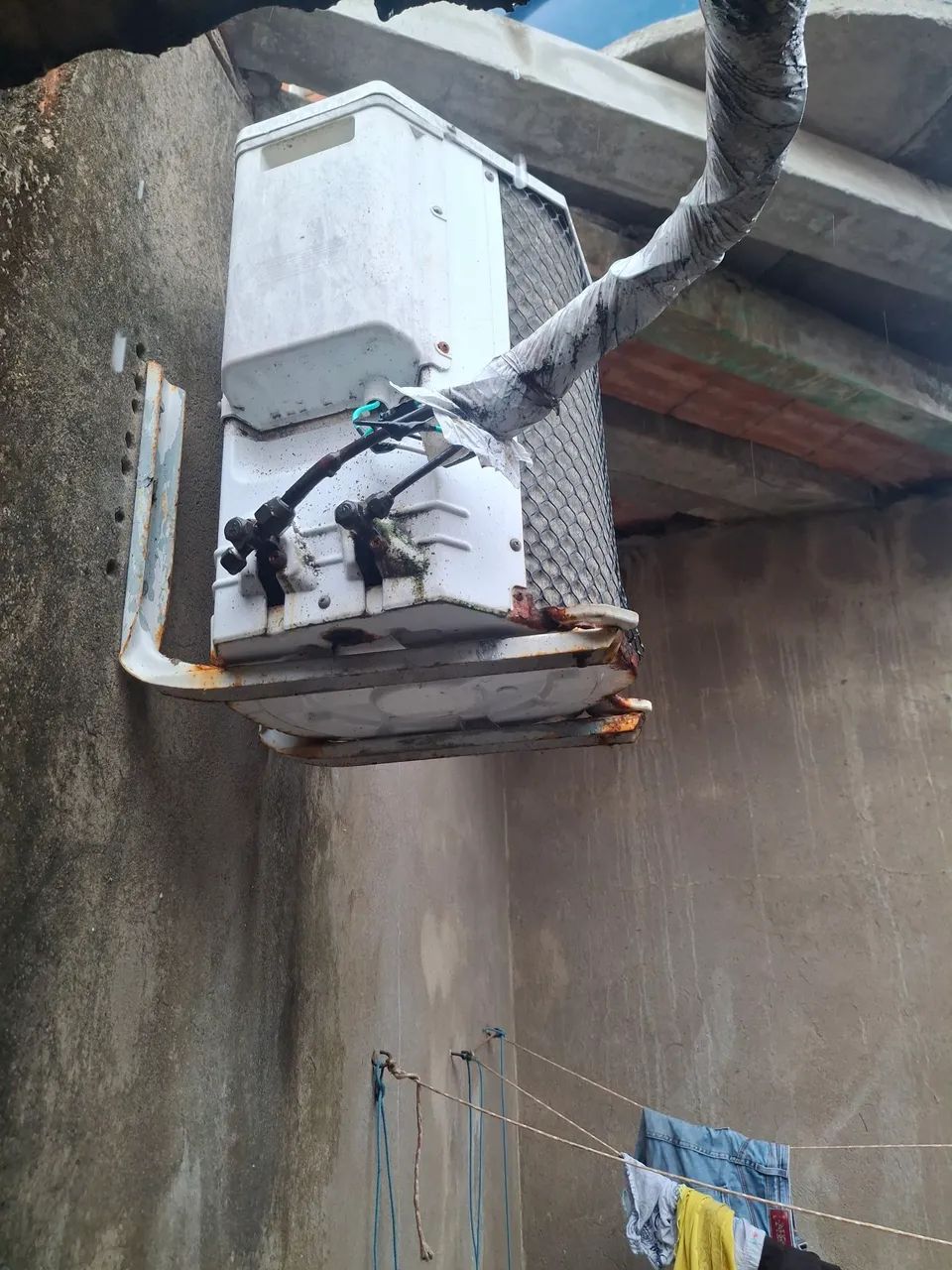 Ar condicionado já esta desinstalado estou de mudança esta funcionando tudo - Foto 2