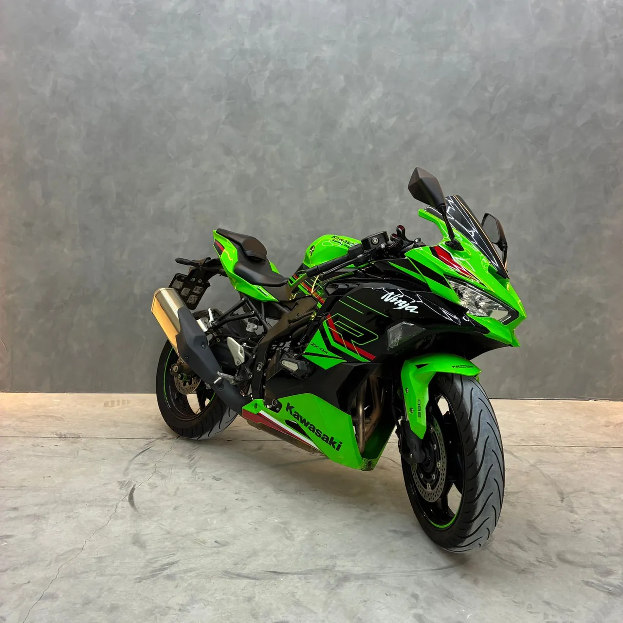 Kawasaki Zx-6r 636cc 2020 - 1517805774 | OLX