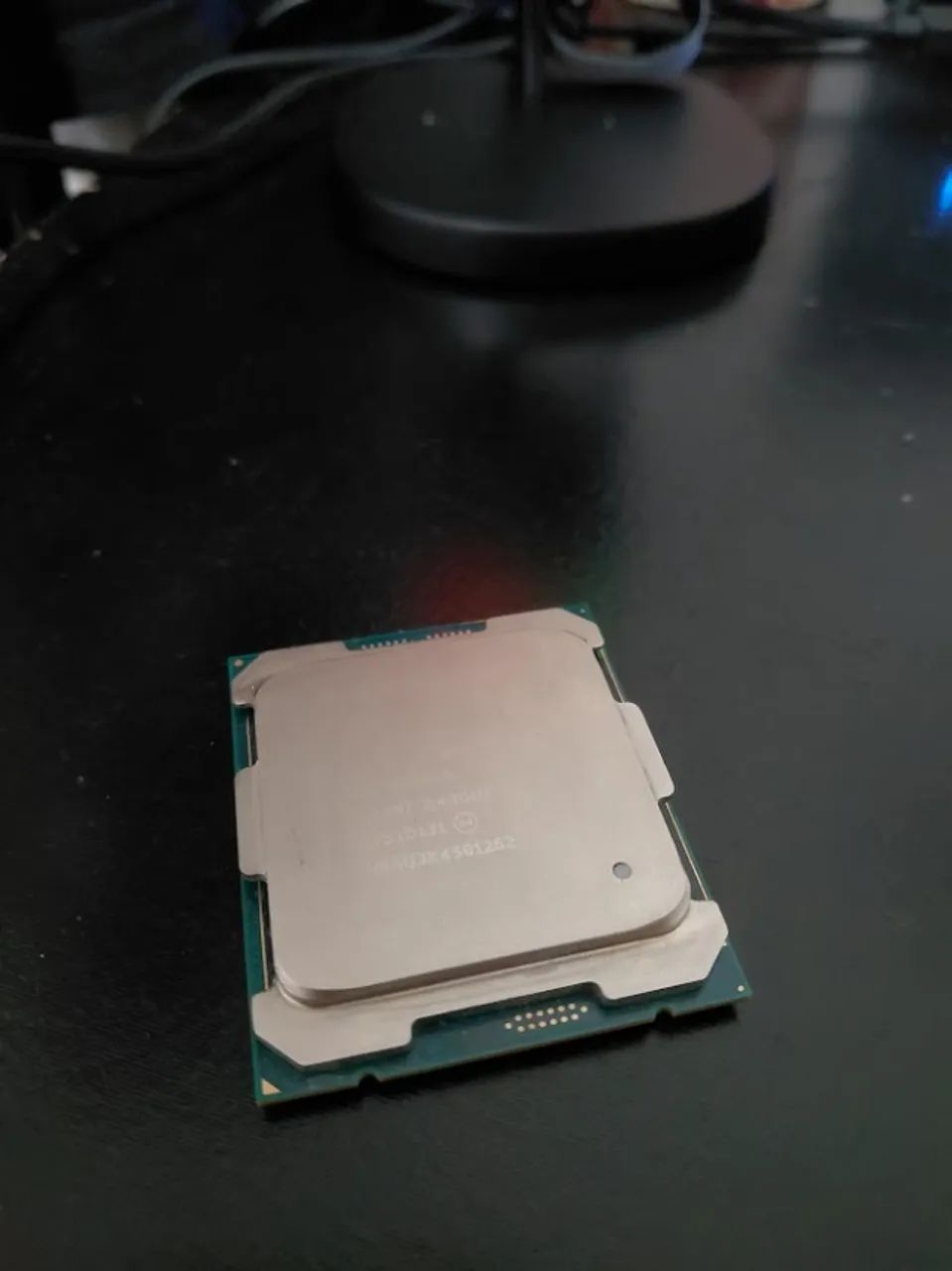 Intel Xeon E5 2680 v4