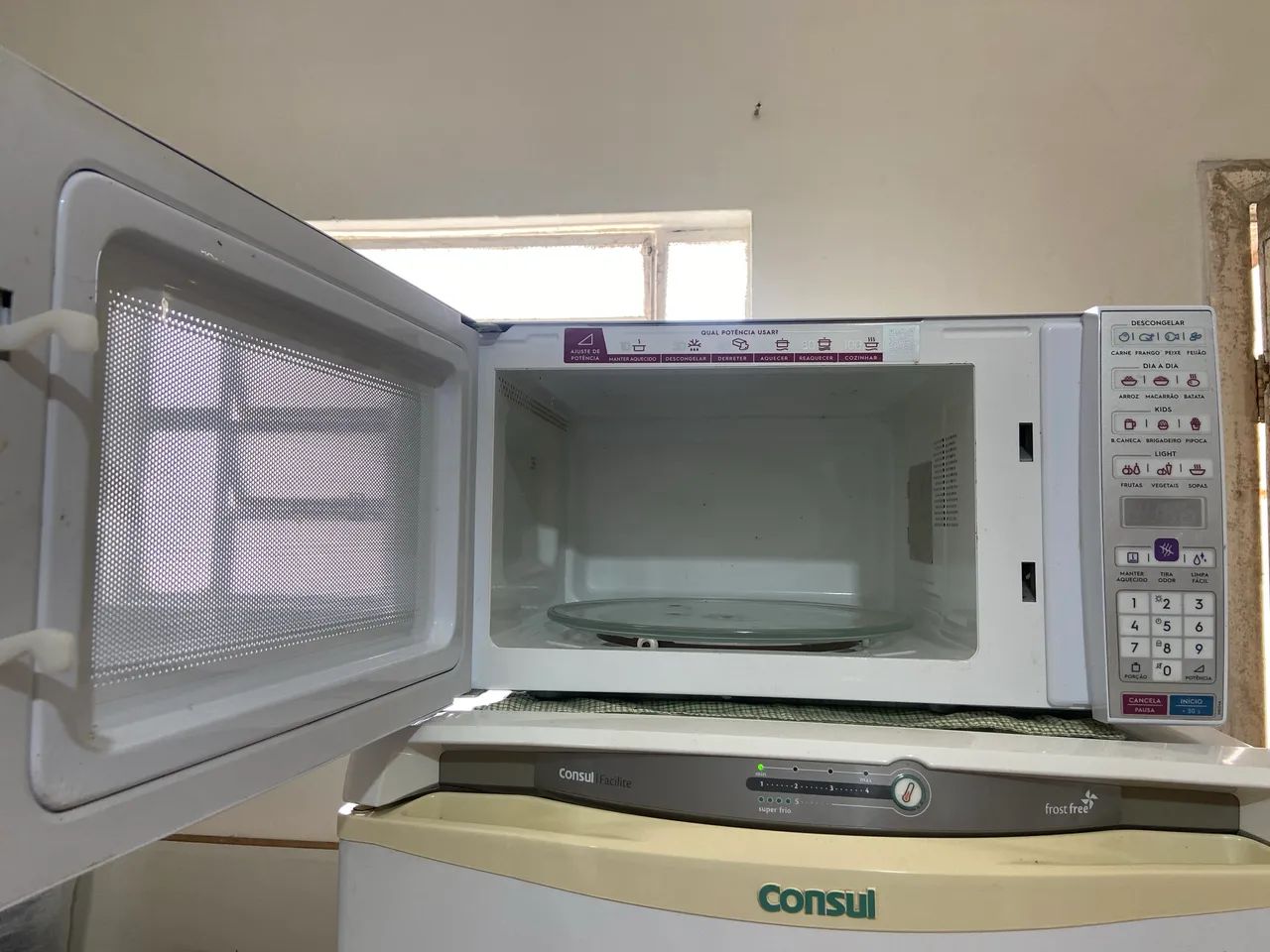 MICROONDAS ELETROLUX EXCELENTE - Foto 2