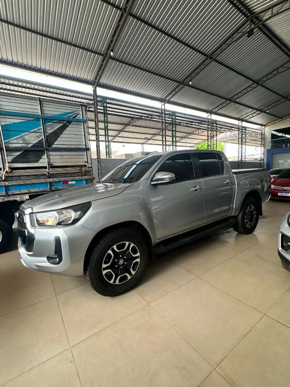 Toyota Hilux Hilux CD SRV 4x4 2.8 TDI Diesel Aut. 2024