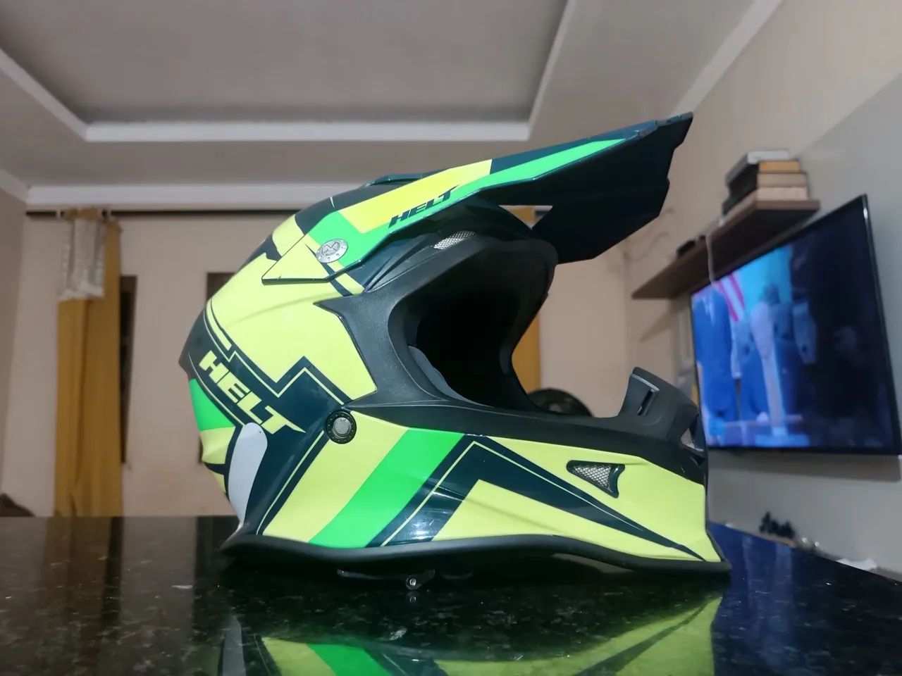 Capacete Helt Cross - Esportes Sobre Rodas - Jacobina 1502183576 | OLX