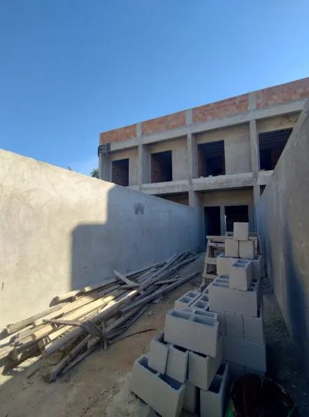 EXCELENTE CASA GEMINADA COM 2 SUITES NO VILA VERDE - Foto 4